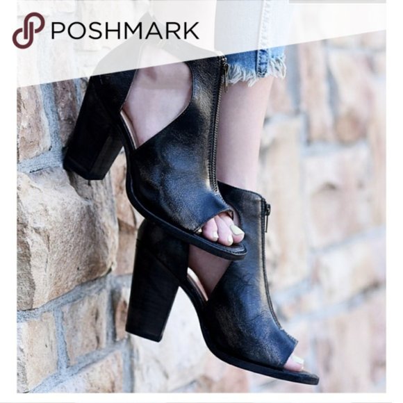 Bed Stu Olena Zip Front Heel in Black Hand Wash - Picture 3 of 6